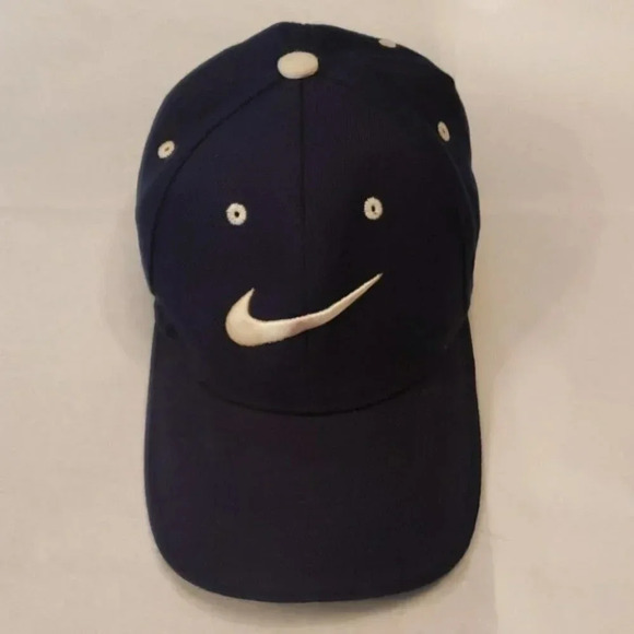 Nike navy adjustable baseball hat - Picture 1 of 5